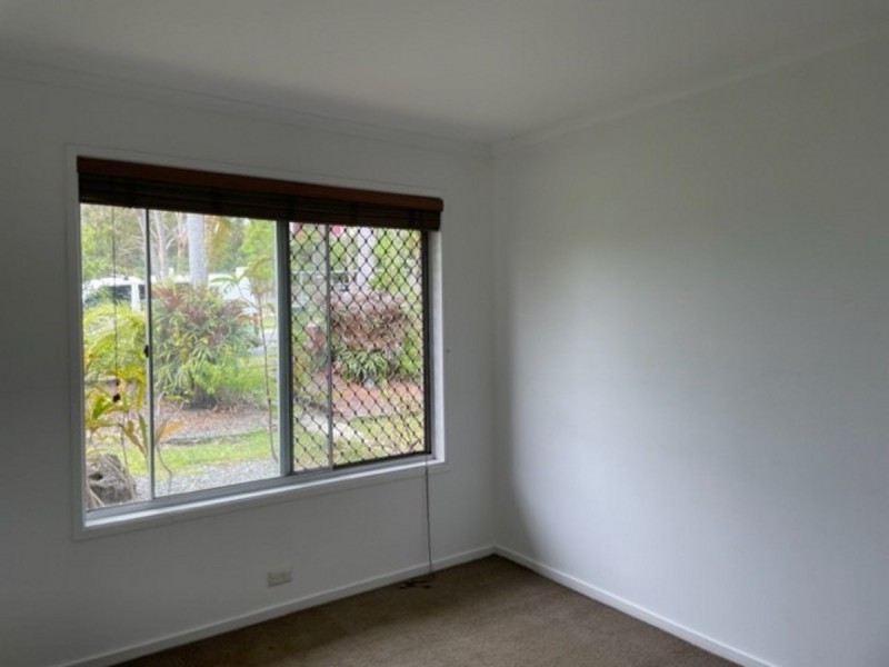 15 Mediterranean Drive, Benowa QLD 4217