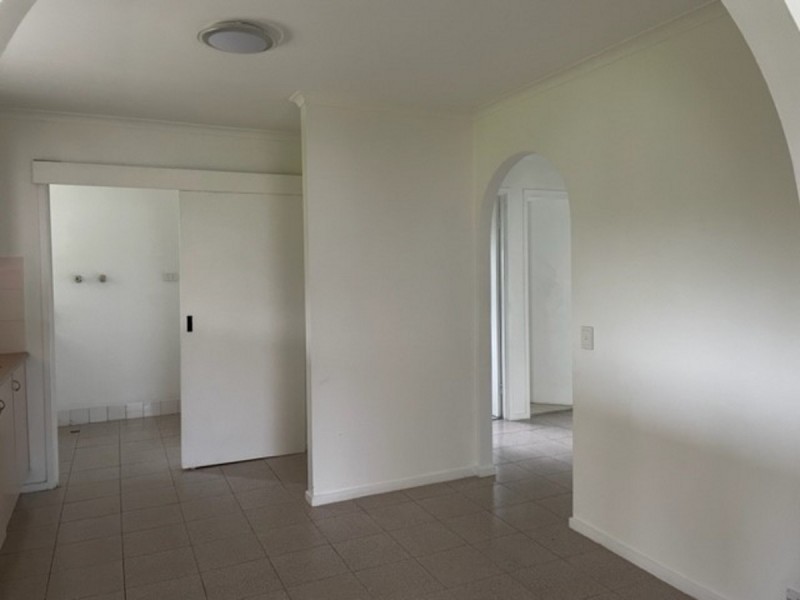 15 Mediterranean Drive, Benowa QLD 4217