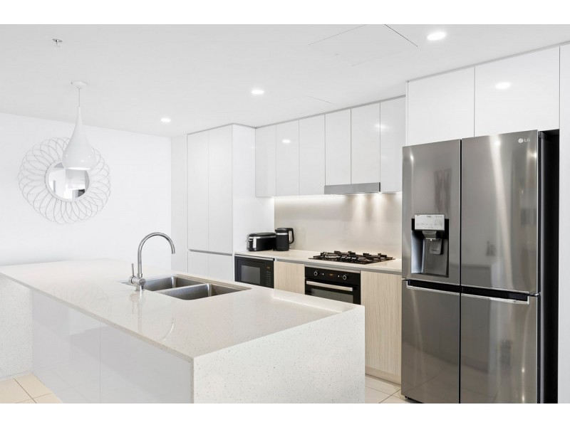 902/388 Marine Parade, Labrador QLD 4215