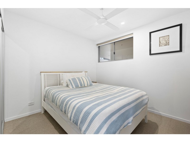 902/388 Marine Parade, Labrador QLD 4215