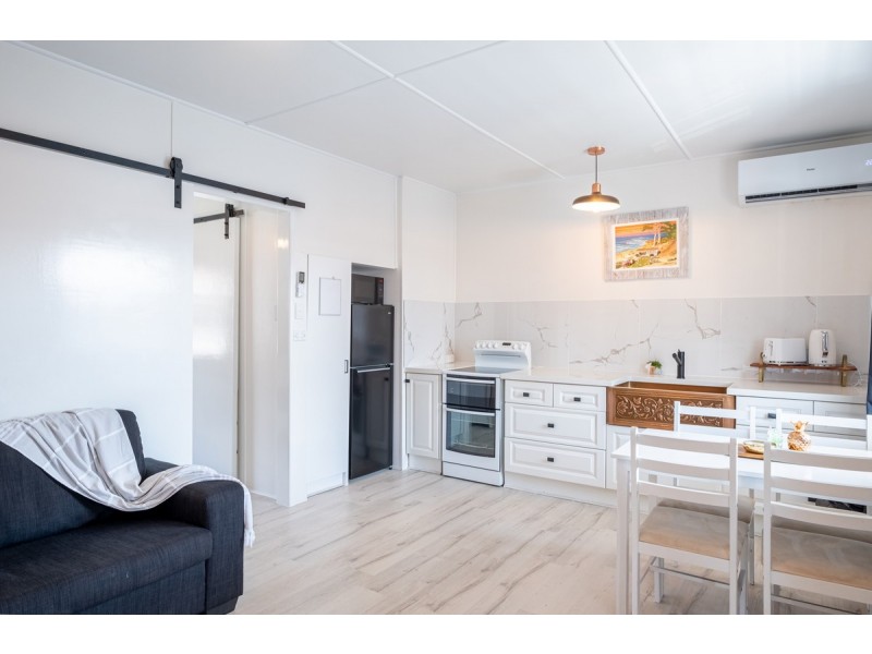 7/16 Peninsular Drive, Surfers Paradise QLD 4217