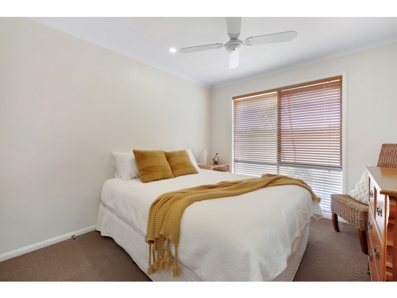 11 Petworth Court, Arundel QLD 4214