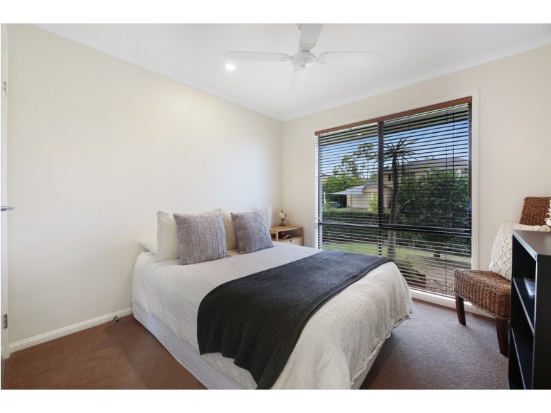 11 Petworth Court, Arundel QLD 4214