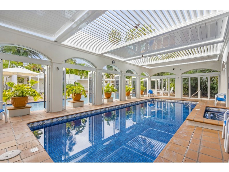 Unit 8 Northern/100 Cotlew Street East, Southport QLD 4215