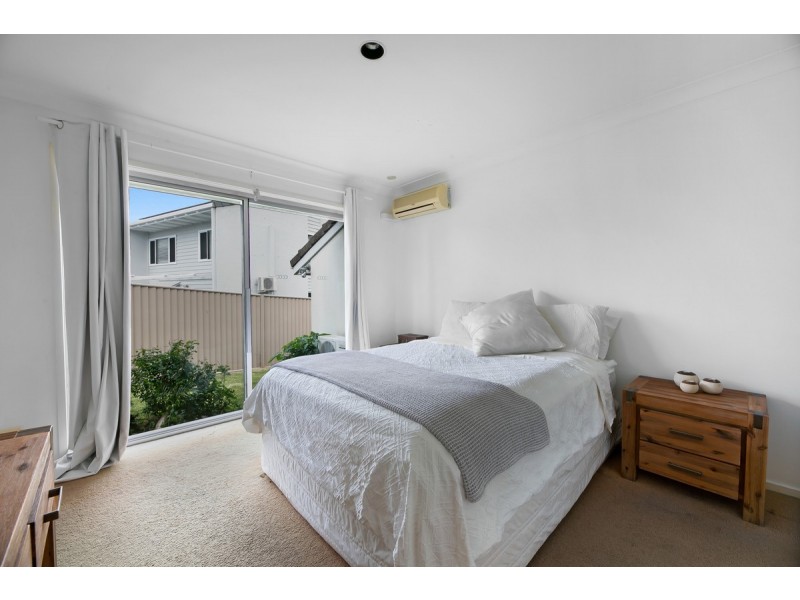 2 Adler Court, Benowa Waters QLD 4217