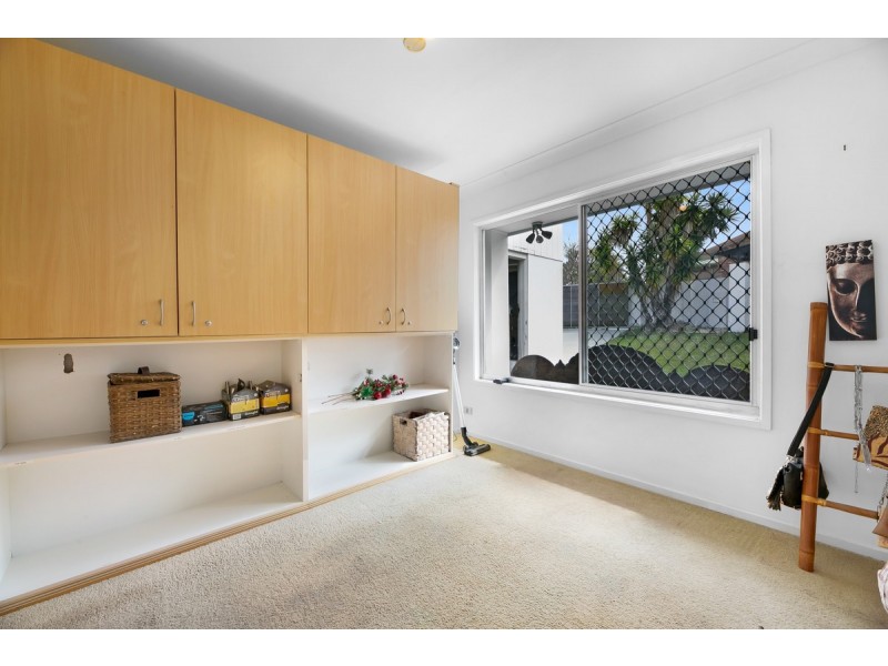 2 Adler Court, Benowa Waters QLD 4217