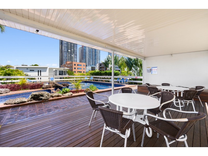 6E/10 Marine Parade, Southport QLD 4215