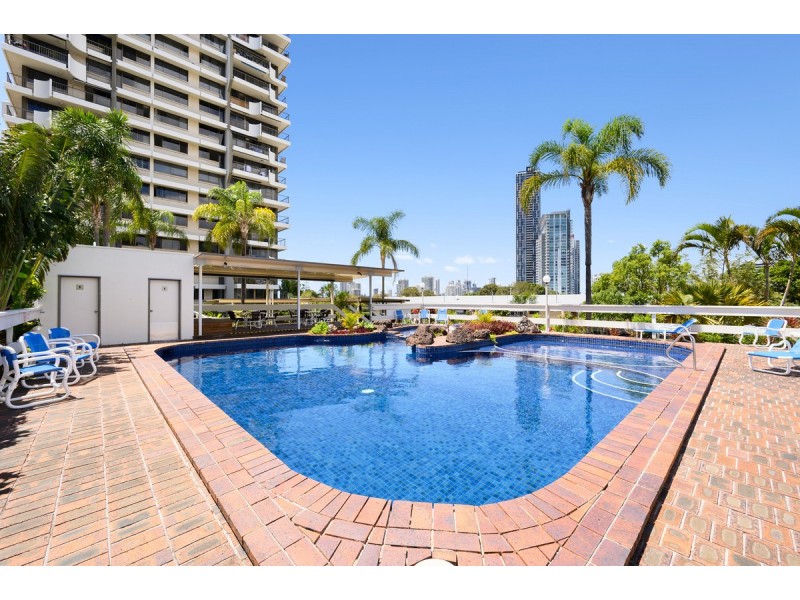 6E/10 Marine Parade, Southport QLD 4215