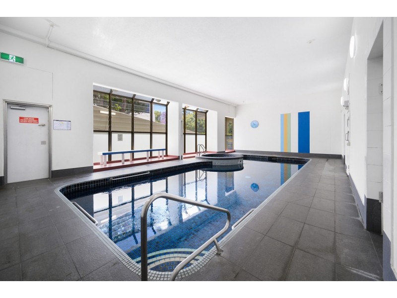 6E/10 Marine Parade, Southport QLD 4215