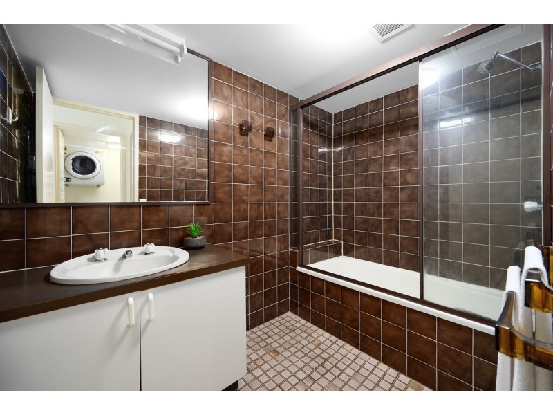 6E/10 Marine Parade, Southport QLD 4215