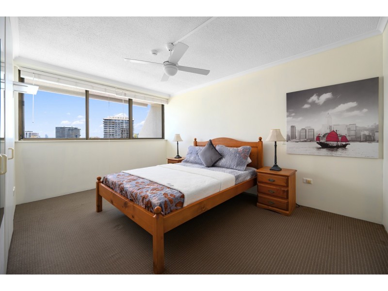 6E/10 Marine Parade, Southport QLD 4215