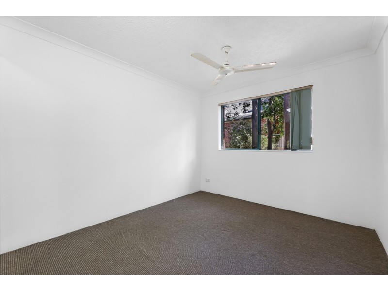 42/45 Pohlman Street, Southport QLD 4215