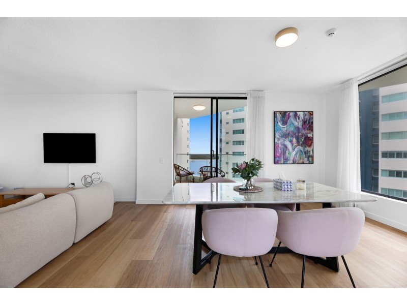 804/41 Labrador Street, Labrador QLD 4215