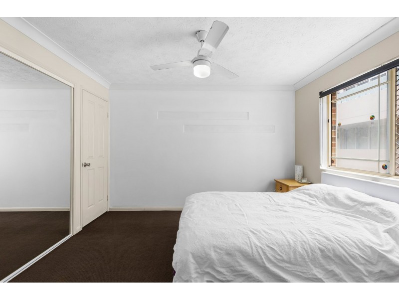 2/22-24 Gray Street, Southport QLD 4215
