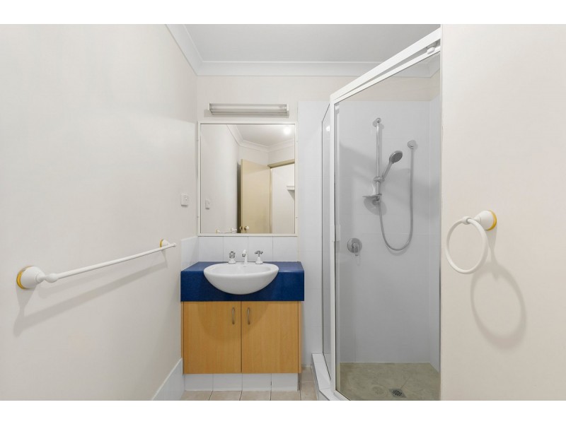 5/6 White Street, Southport QLD 4215