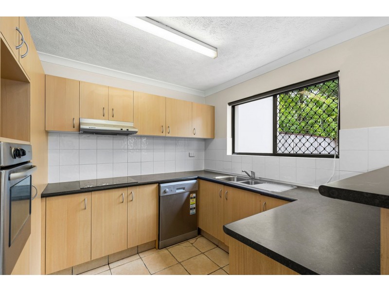 5/6 White Street, Southport QLD 4215