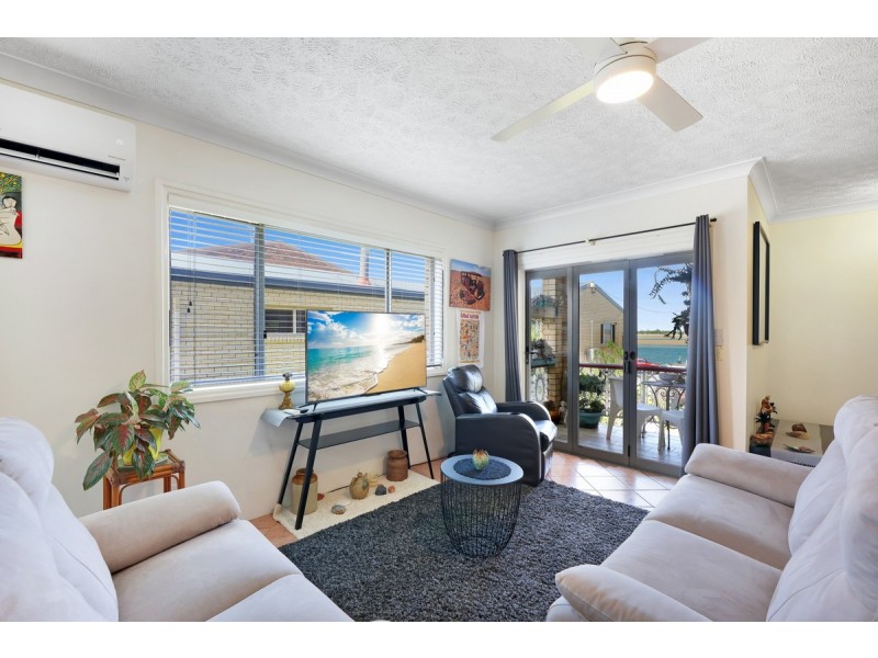 6/264 Marine Parade, Labrador QLD 4215