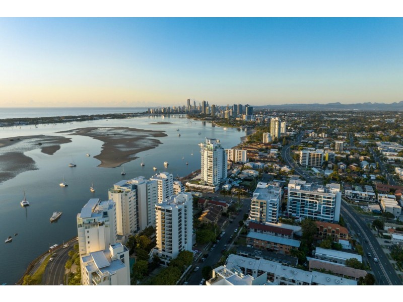 6/264 Marine Parade, Labrador QLD 4215
