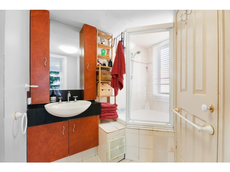 6/16 Whitby Street, Southport QLD 4215