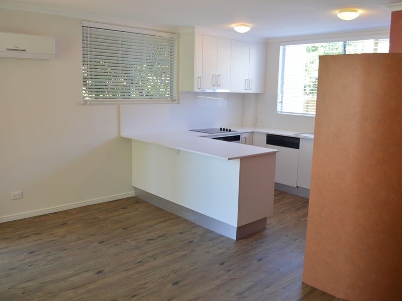 4/14 Lawson Street, Southport QLD 4215