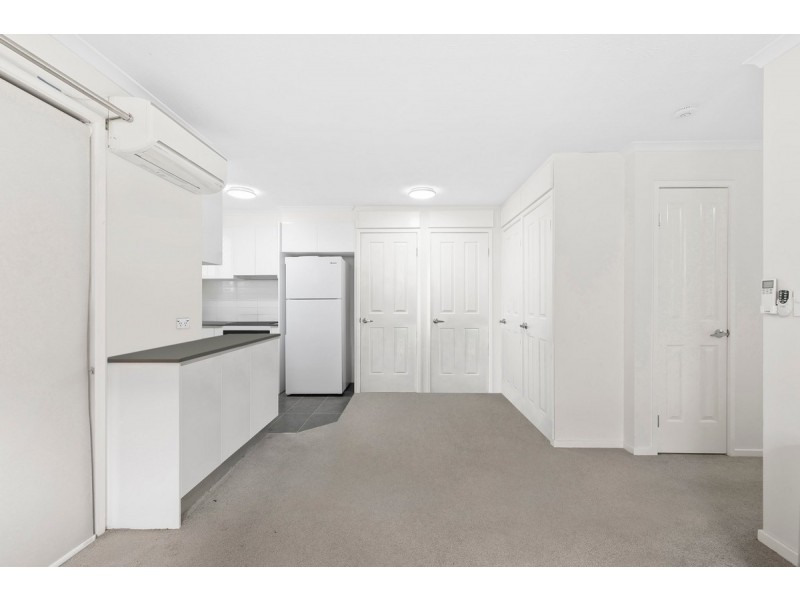 1/18 Garden Street, Southport QLD 4215