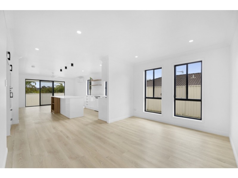 54 Tiger Drive, Arundel QLD 4214