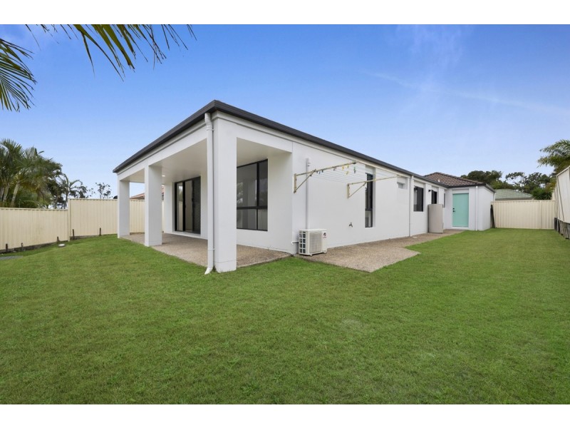 54 Tiger Drive, Arundel QLD 4214