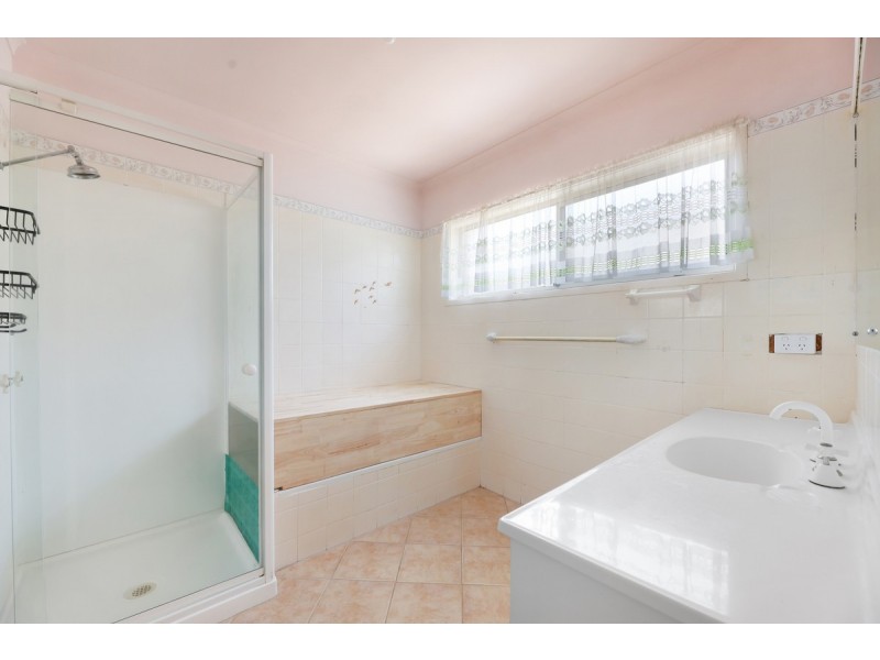 26 Bordeaux Parade, Mermaid Waters QLD 4218