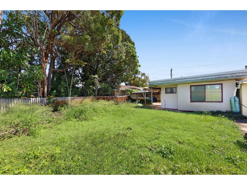 26 Bordeaux Parade, Mermaid Waters QLD 4218