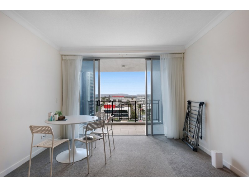 1099/56 Scarborough Street, Southport QLD 4215