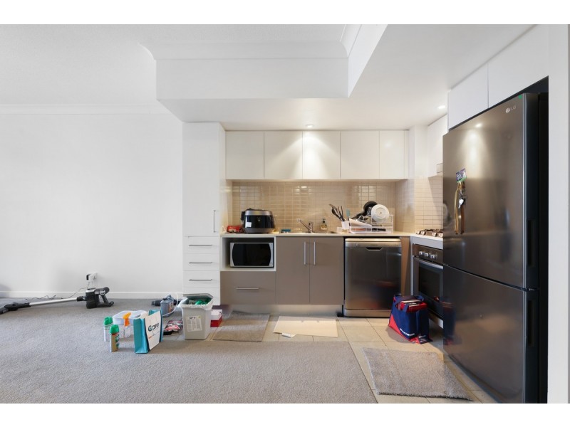 1099/56 Scarborough Street, Southport QLD 4215