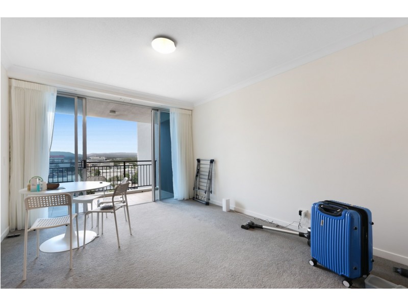 1099/56 Scarborough Street, Southport QLD 4215