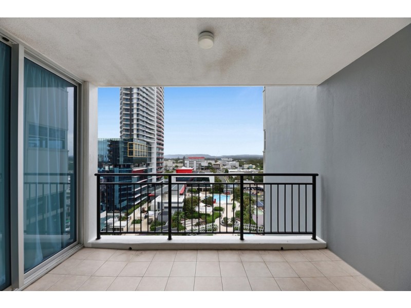 1099/56 Scarborough Street, Southport QLD 4215