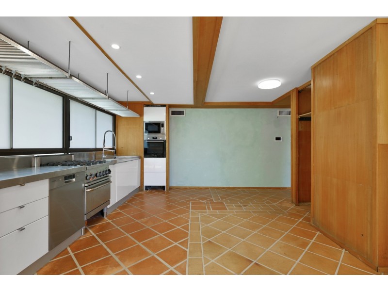 9/66 Marine Parade, Southport QLD 4215