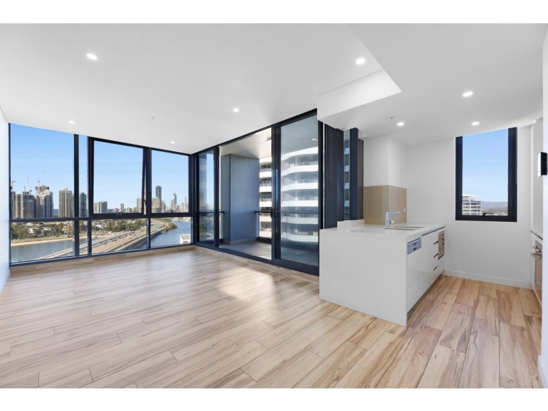 1411/2 Como Crescent, Southport QLD 4215