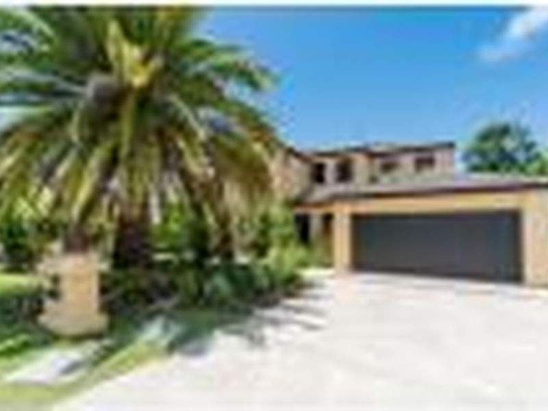 5 Hazel Court, Arundel QLD 4214