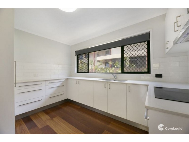 6/278 Marine Parade, Labrador QLD 4215