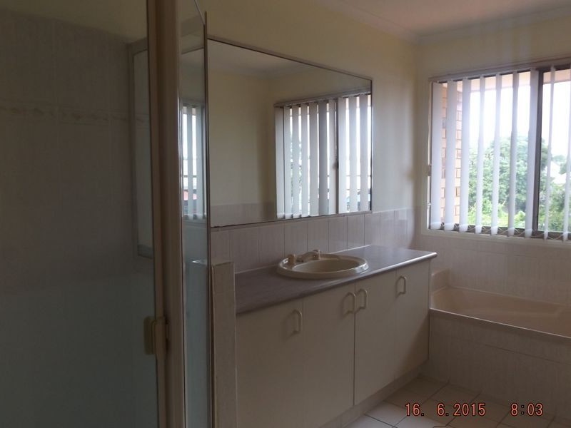 2/17 Yuan Street, Coomera QLD 4209