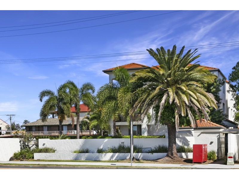 9/3-5 Norman Street, Southport QLD 4215