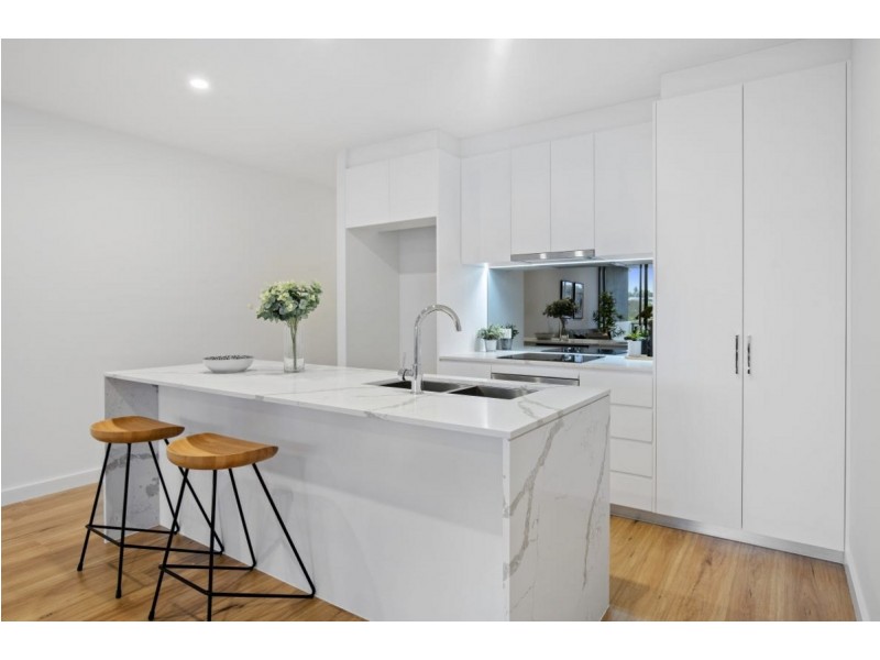 104/135 Eugaree Street, Southport QLD 4215