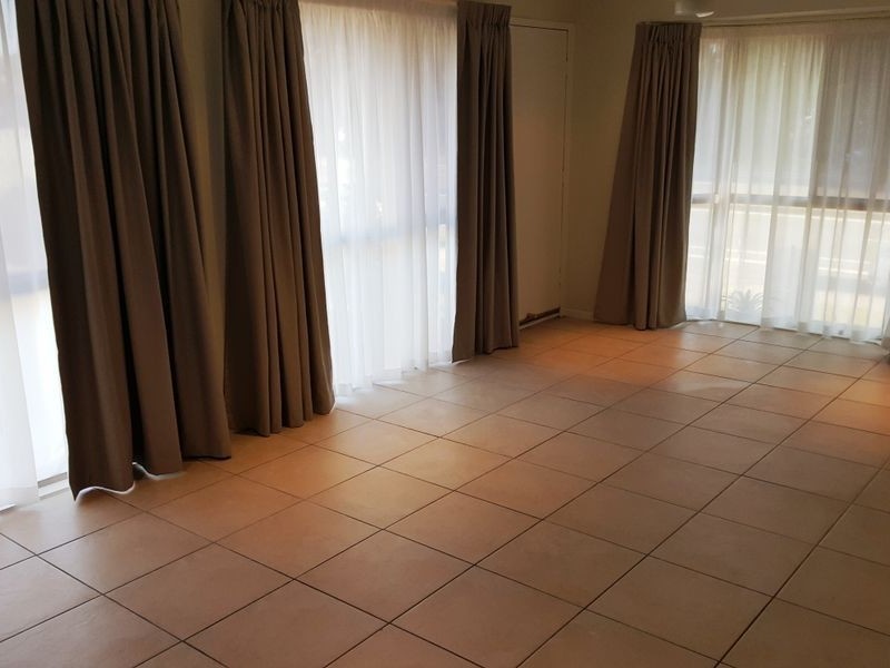 1/7 Napper Road, Arundel QLD 4214