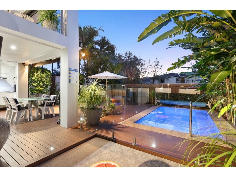 1/31 Melinda Street, Southport QLD 4215
