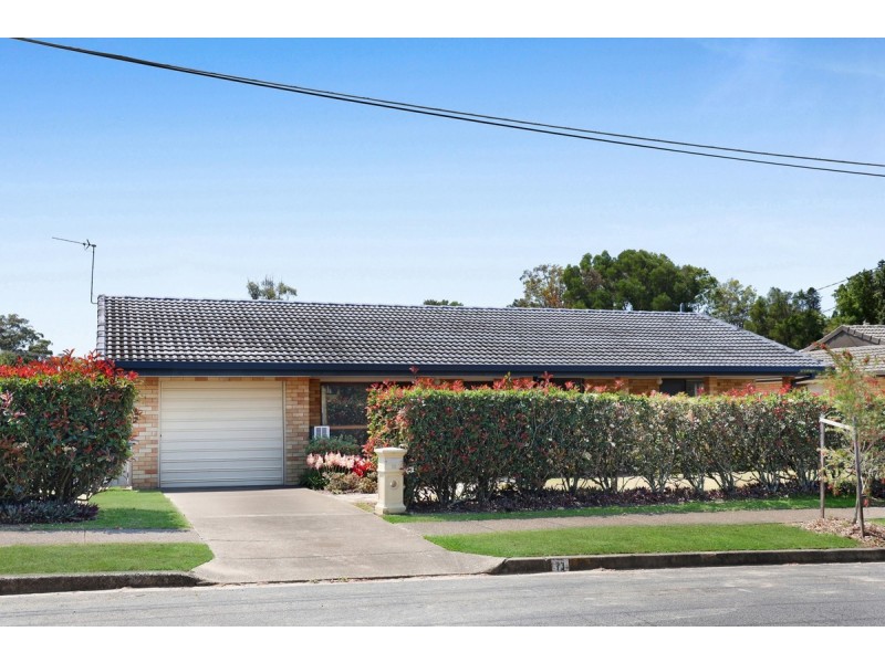 13 Petra Street, Southport QLD 4215