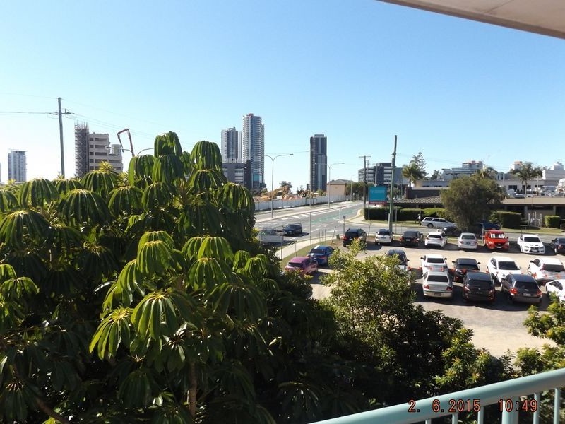 18/45 Pohlman Street, Southport QLD 4215