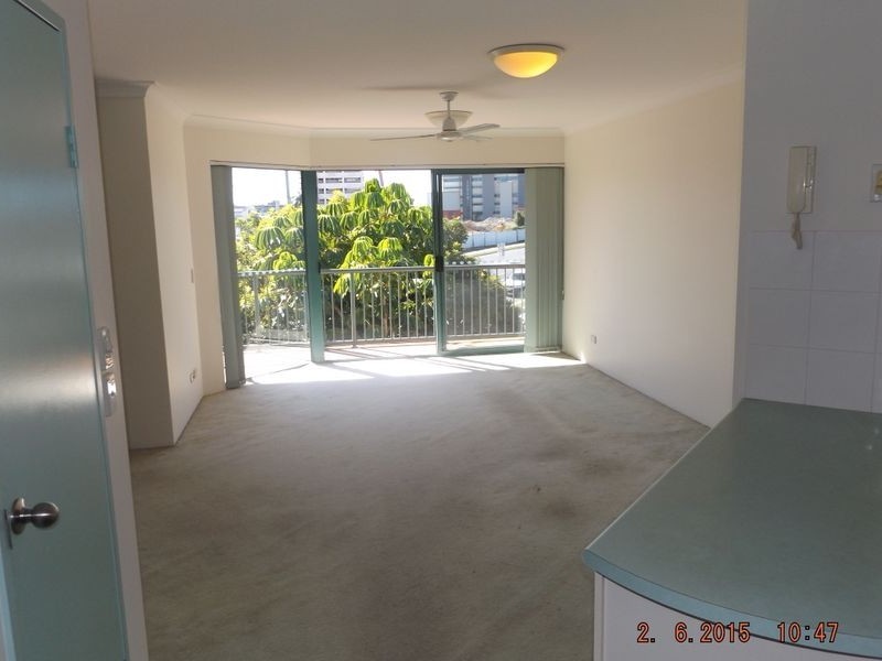 18/45 Pohlman Street, Southport QLD 4215