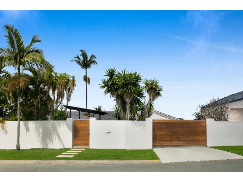 2 Adler Court, Benowa Waters QLD 4217