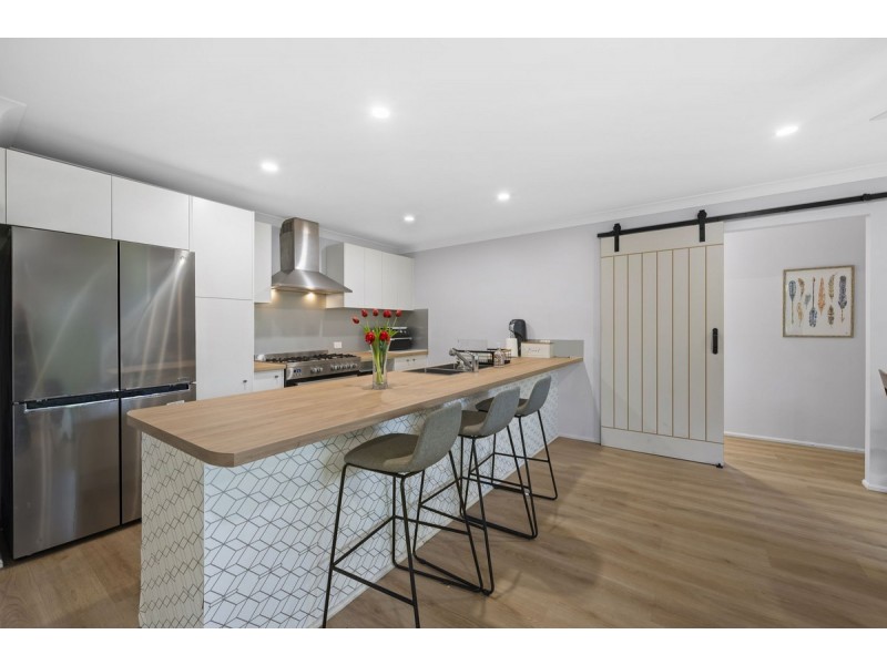 9 County Close, Parkwood QLD 4214