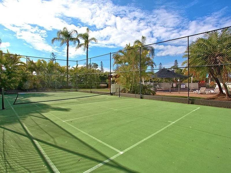 13b/114 Marine Parade, Southport QLD 4215