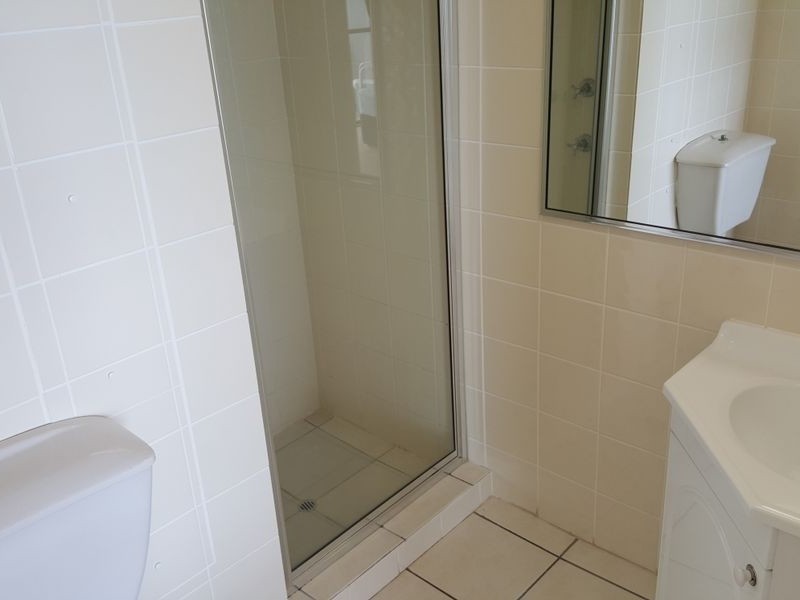 13b/114 Marine Parade, Southport QLD 4215