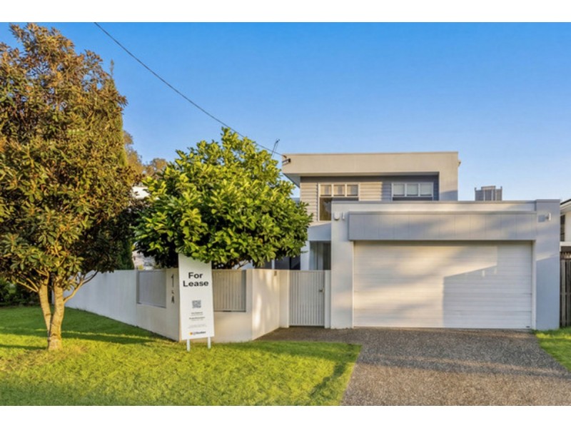1 Akes Avenue, Southport QLD 4215